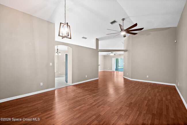 Building Photo - 2467 Deercroft Dr