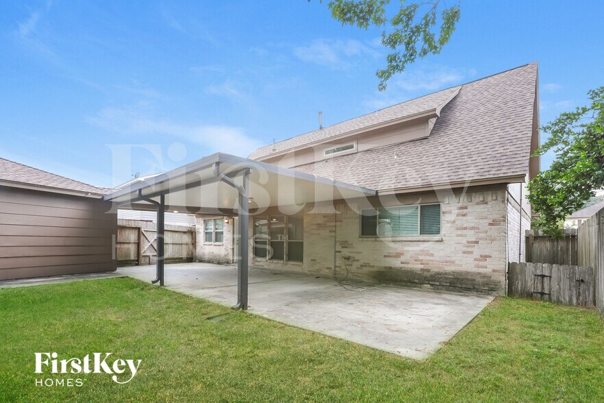 Building Photo - 7019 Rosebrook Cir