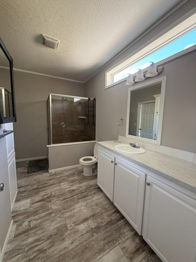 Building Photo - 640 Frank Griffin Ave