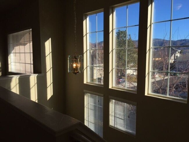 Building Photo - South Reno Home