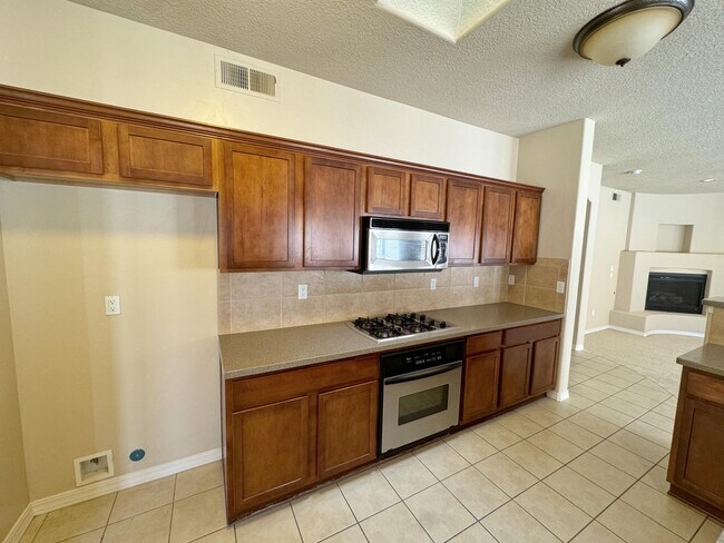 Building Photo - 4319 Summer Hill Ln NW