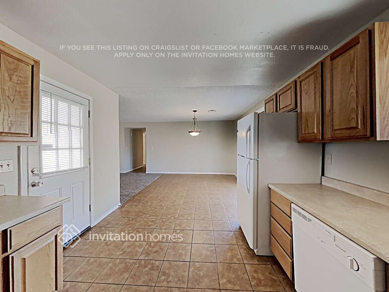Building Photo - 17217 N 33rd Pl