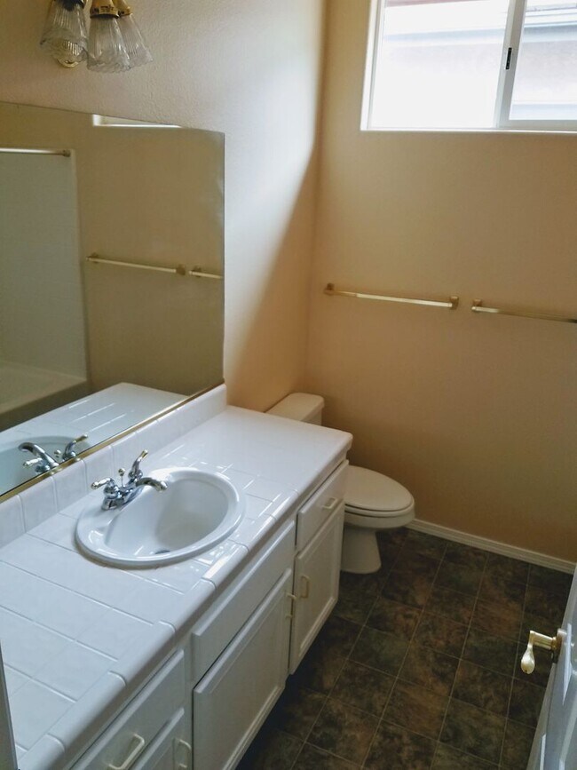 Building Photo - Beautiful 2bd/2bath Home in Arroyo Grande