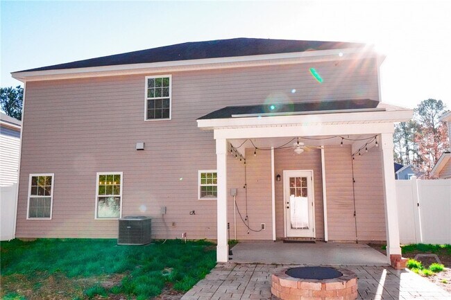 Building Photo - 103 Spoonbill Cir