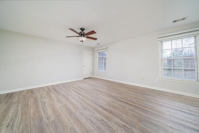 Building Photo - 9445 Stoney Ridge Ln