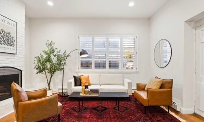 Building Photo - 1238 Waverly St