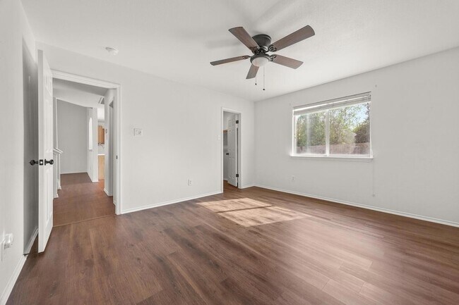 Building Photo - 230 San Felipe Dr