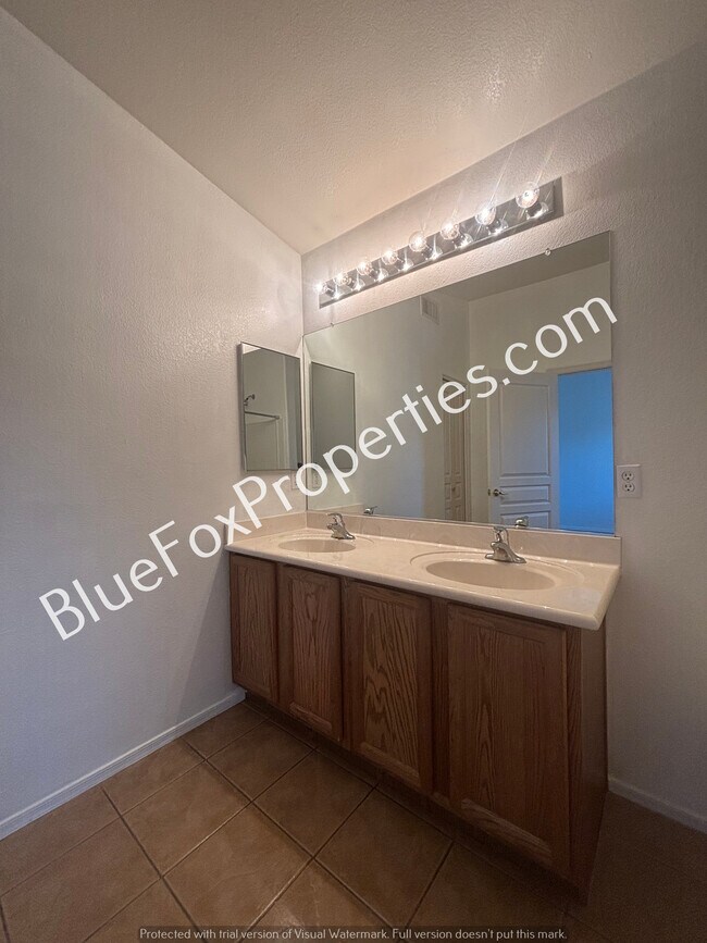 Building Photo - 6756 W Dovewood Way