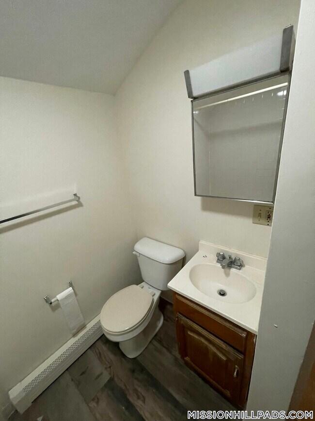 Building Photo - 40 Winthrop St