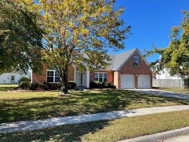 Building Photo - Beautiful 4-Bedroom Ranch in Courthouse Es...