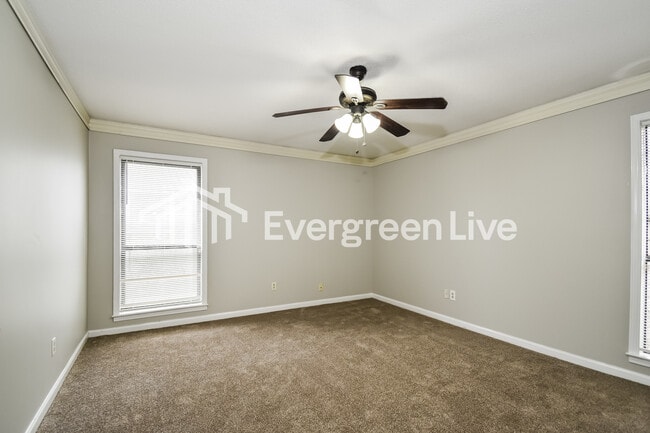 Building Photo - 6677 Silhouette Ave