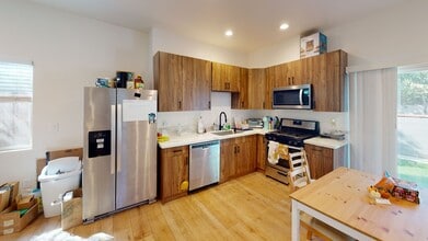 Building Photo - 6271 Mary Ln Dr