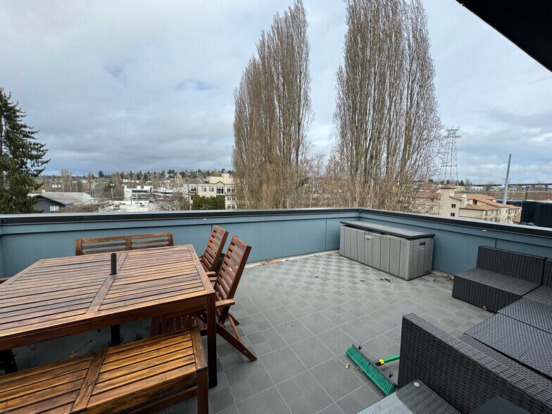 Building Photo - 14 Etruria St