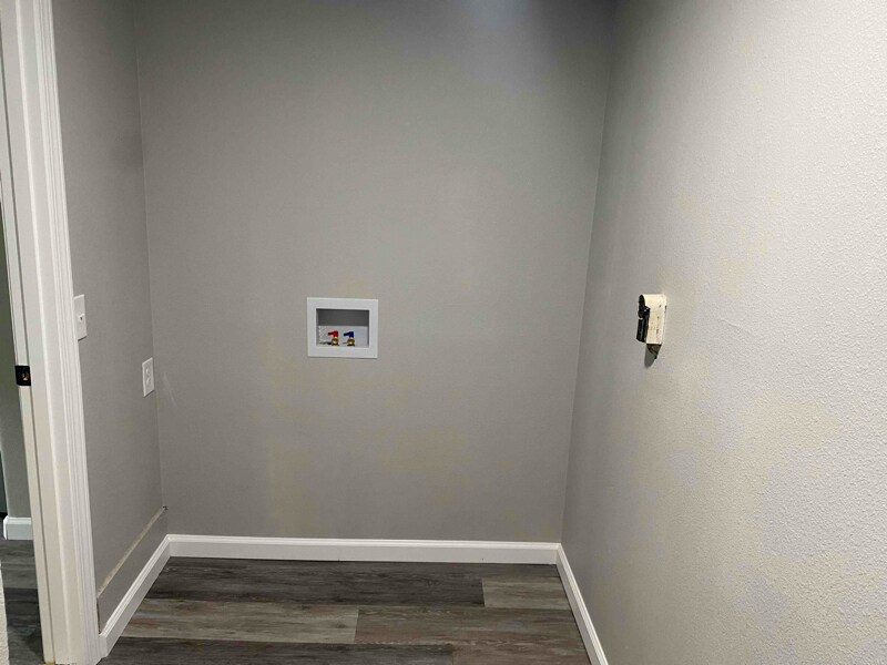 Building Photo - 211 S 2nd St