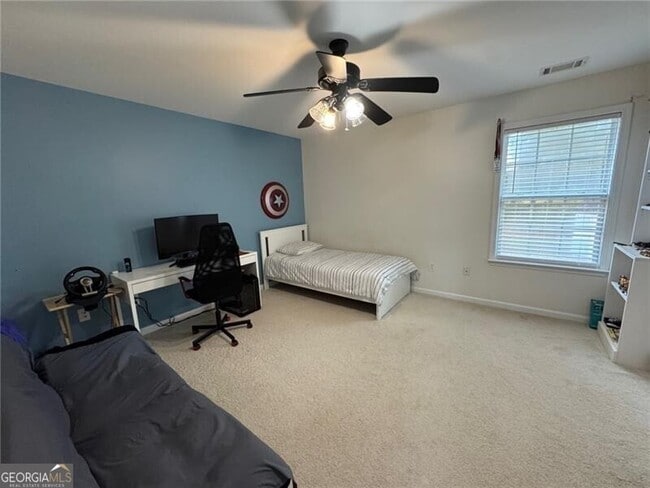 Building Photo - 524 King St