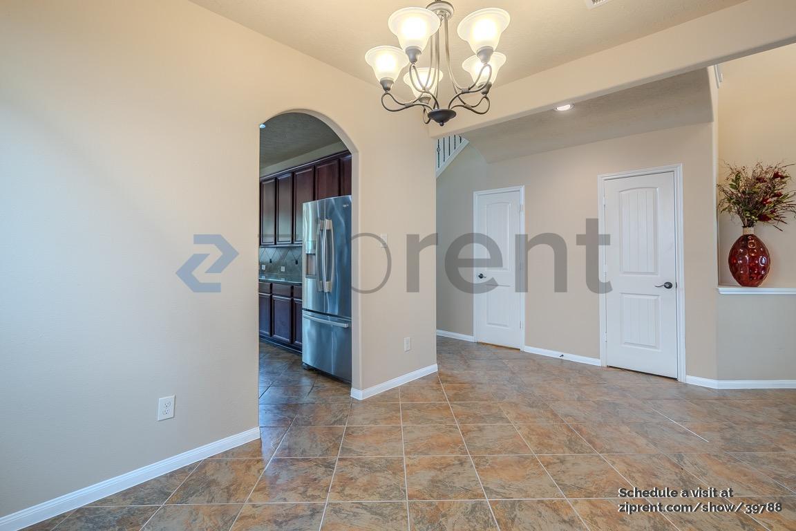 Building Photo - 2814 Palm Harbour Dr