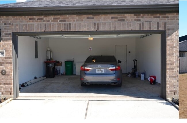 Building Photo - 9639 Lily Vis Ln