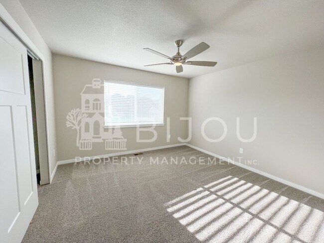 Building Photo - 4908 Wolf Moon Dr