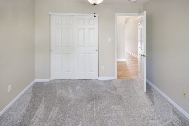 Building Photo - 284 Stonewall Creek Dr