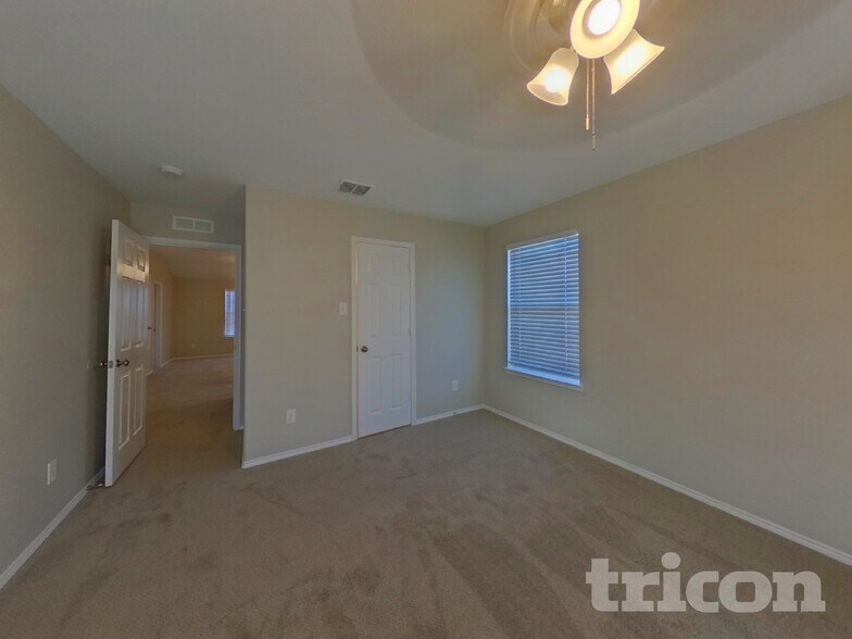 Building Photo - 12417 Worthington Ln