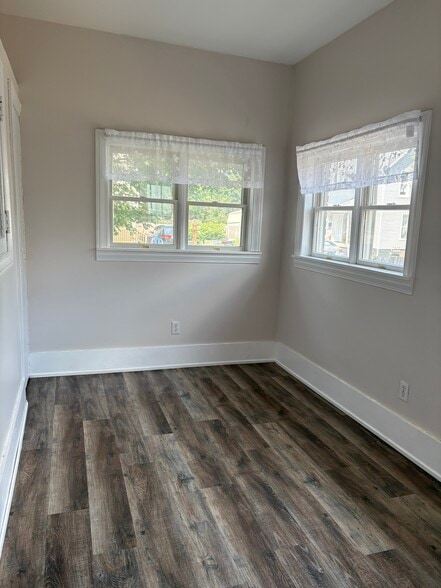 Mudroom - 436 N Main St