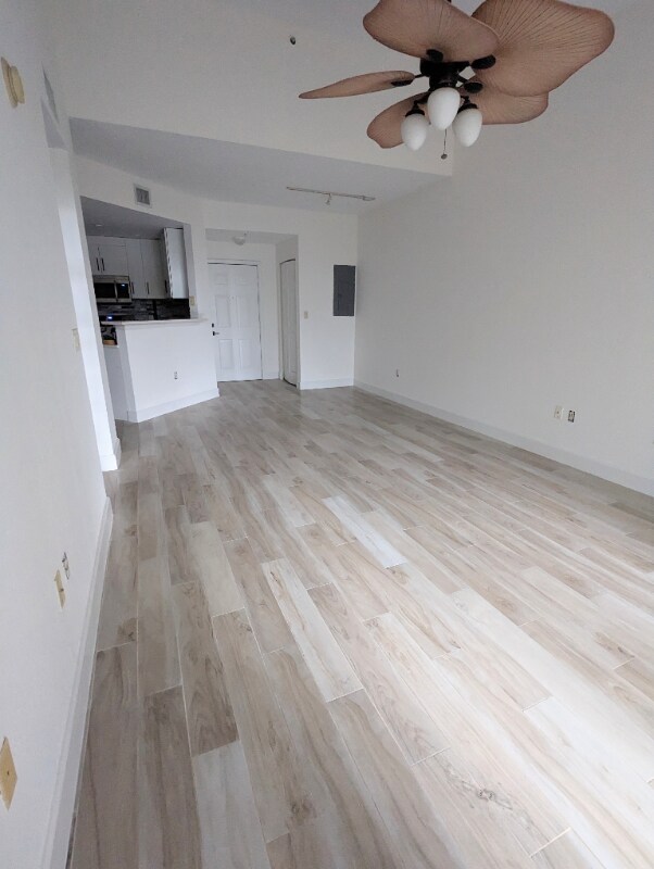 Building Photo - 1805 N Flagler Dr