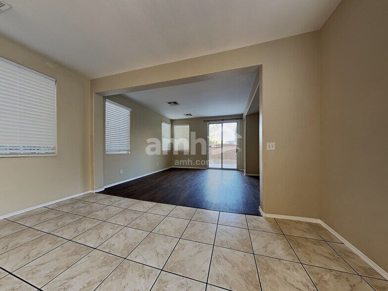 Building Photo - 9875 Travis Lake Ct