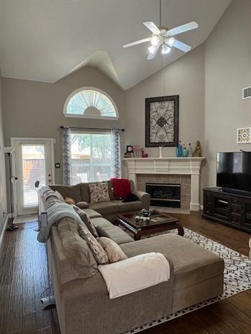 Building Photo - 14886 Daneway Dr