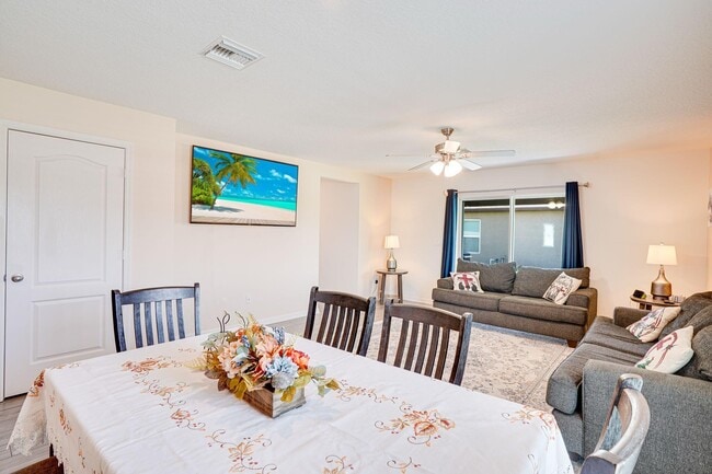 Building Photo - 5361 Imagination Dr