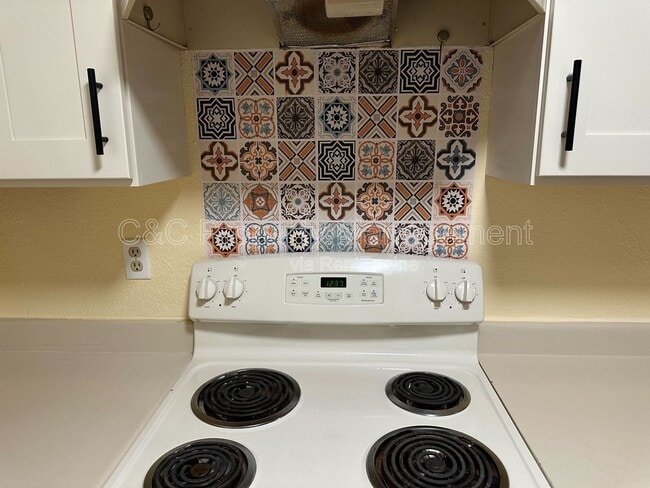 Building Photo - 1019 Dornajo Way