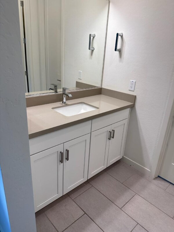 Building Photo - 3427 E Harwell Rd