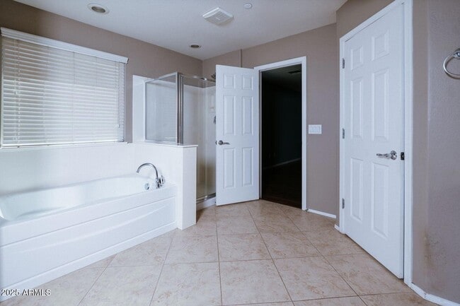 Building Photo - 19367 W Madison St