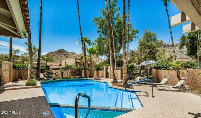 Building Photo - 10415 North 11th St