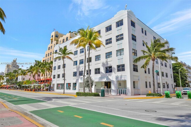 Building Photo - 1390 Ocean Dr
