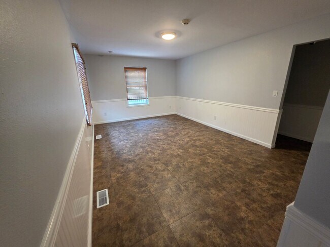 Building Photo - 1125 Latigo Dr