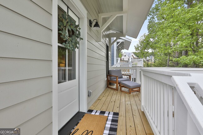 Building Photo - 3042 State St