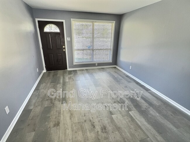 Building Photo - 395 Fairhope Rd