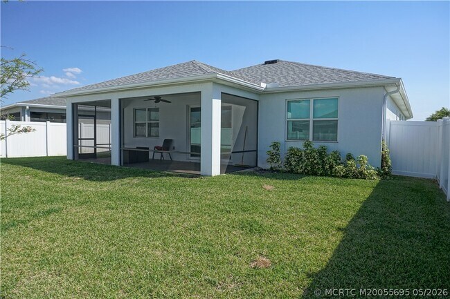 Building Photo - 14143 SW Safi Ter