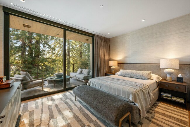 Building Photo - 171 Sawmill Cir