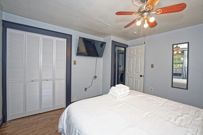 Building Photo - 111 Green St