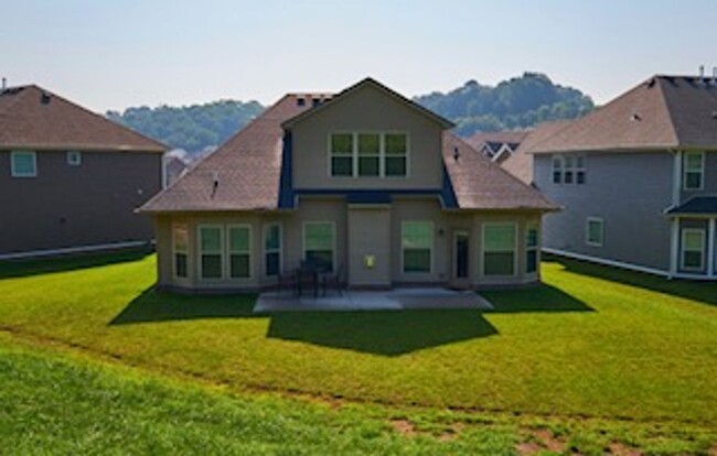 Building Photo - Knoxville 37932 - 3 bedroom 2.5 bath - cal...