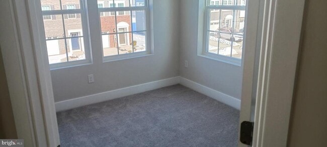 Building Photo - 2272 Marcy Dr