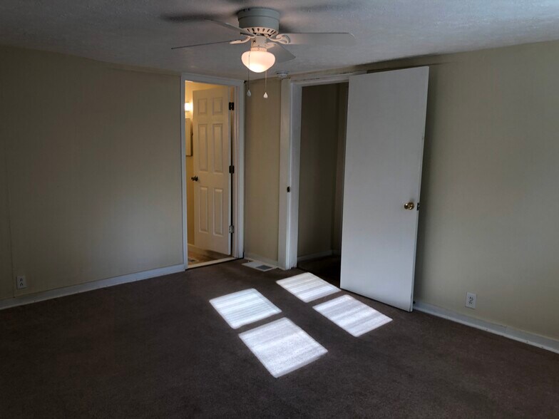 Bedroom #1 - 308 Rose St