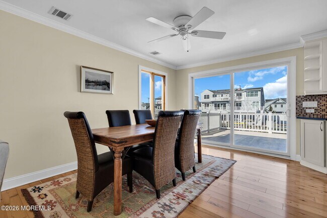 Building Photo - 326 Cutter Ln