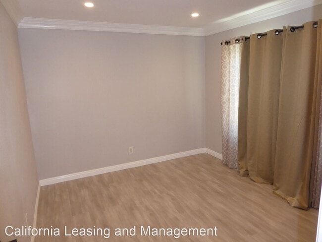 Building Photo - 5 br, 3.5 bath House - 27544 Bernina Avenue