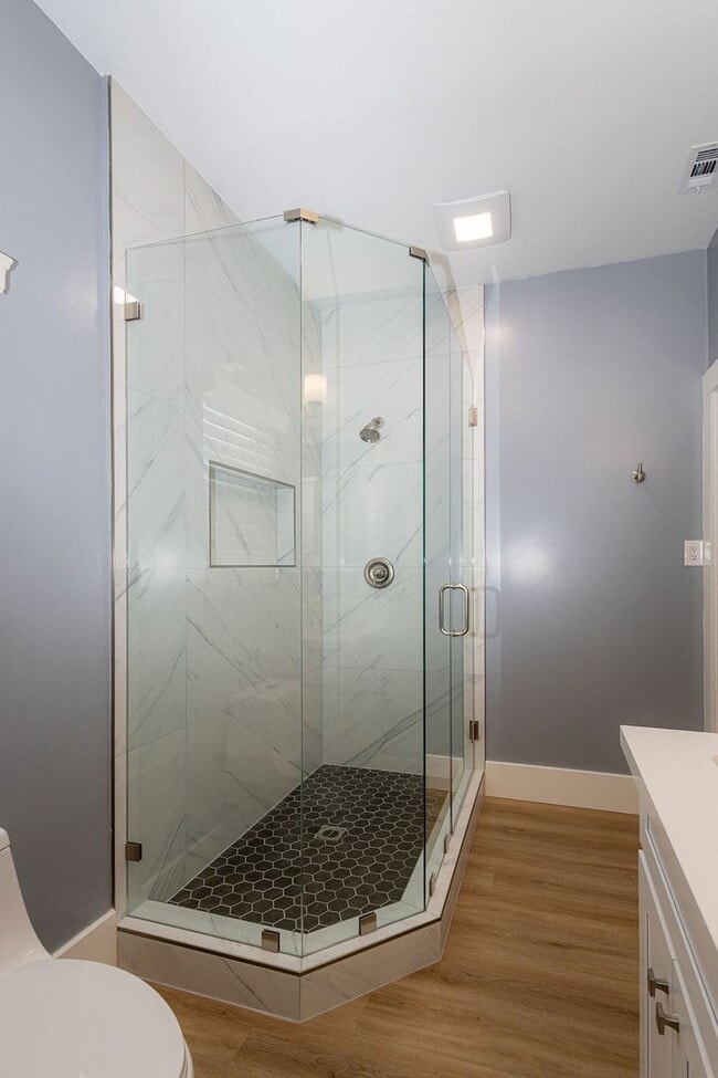 Building Photo - Fully Renovated Craftsman Home, 3-Bedroom,...