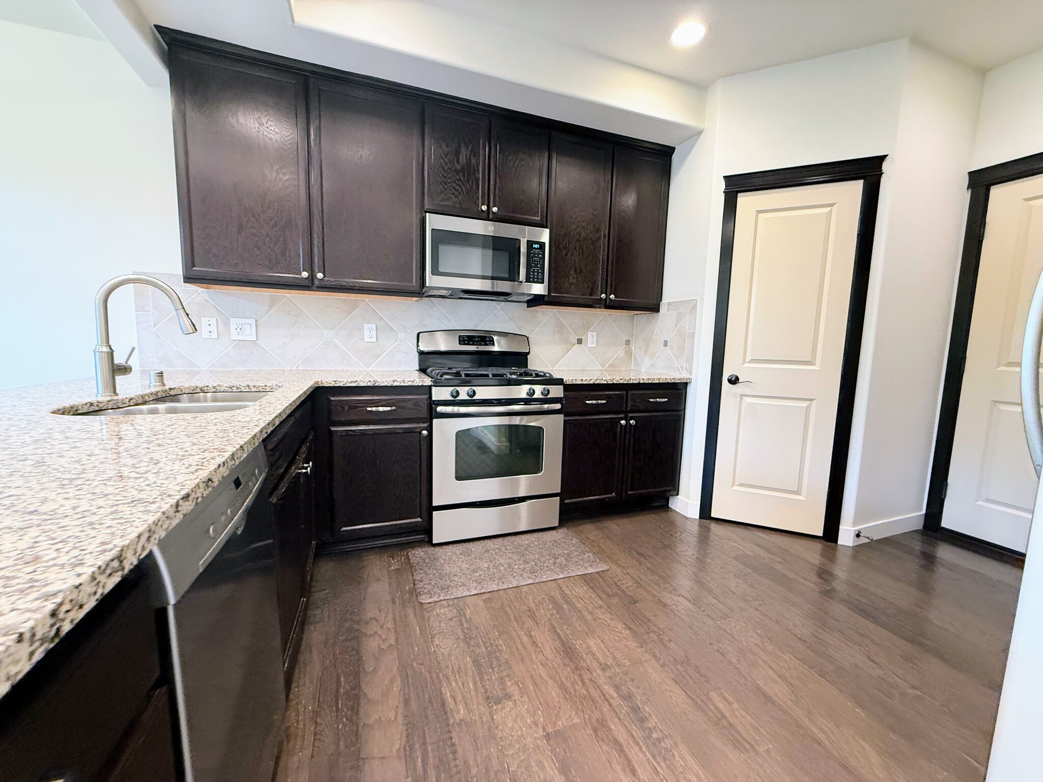 Building Photo - 3415 189th Pl SE