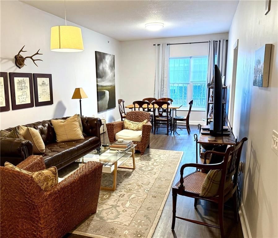 Building Photo - 195 14th St NE