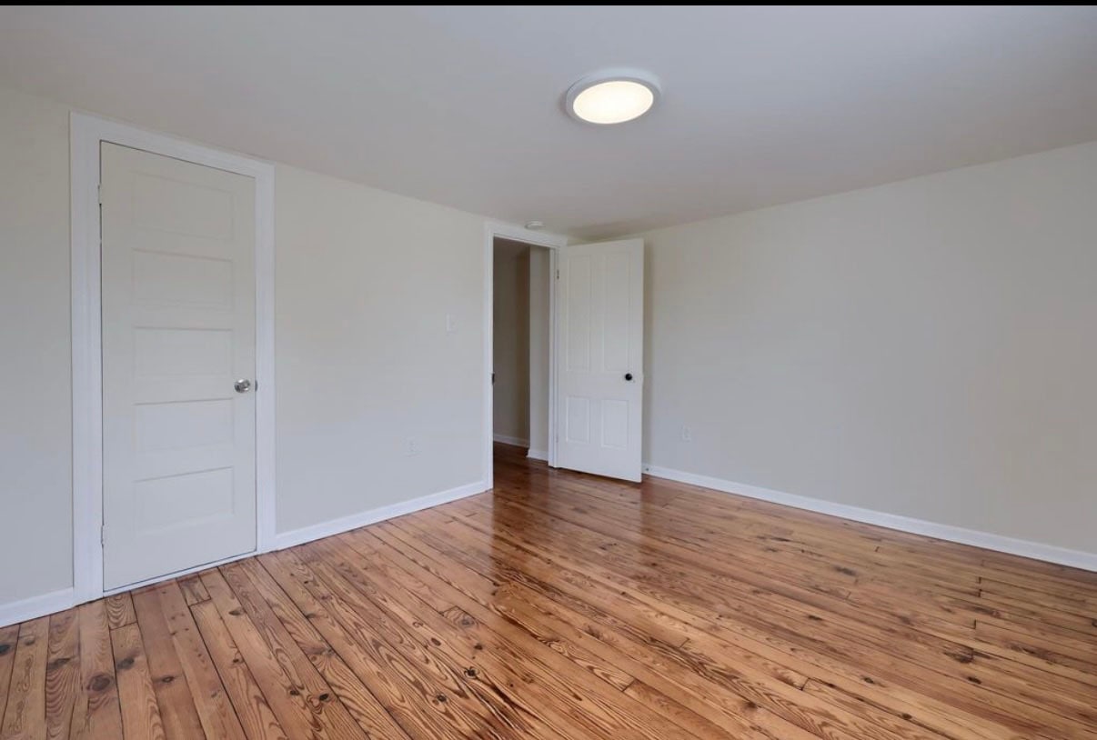 Building Photo - 1202 Baltimore St