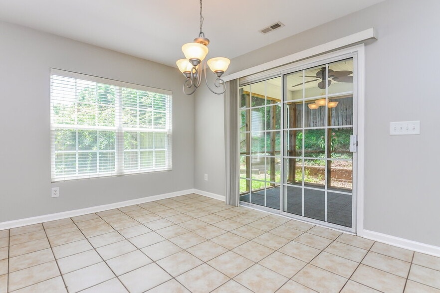 Building Photo - 120 Smart Ct